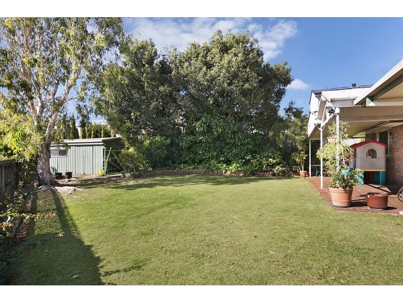 2 Horton Place, Wellington Point QLD 4160