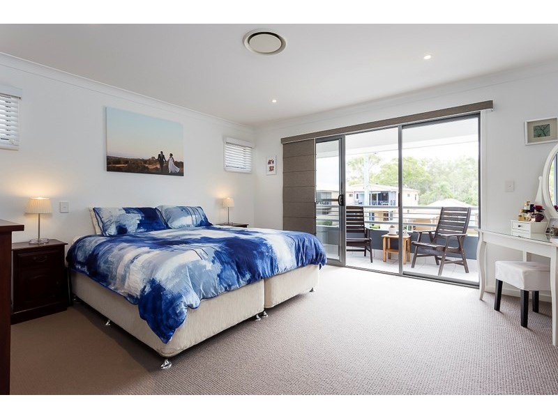 79 THORNESIDE Road, Thorneside QLD 4158