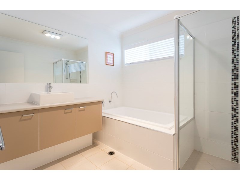 79 THORNESIDE Road, Thorneside QLD 4158