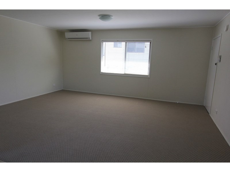 15 IAN Street, Thorneside QLD 4158