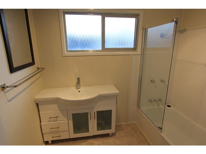 15 IAN Street, Thorneside QLD 4158