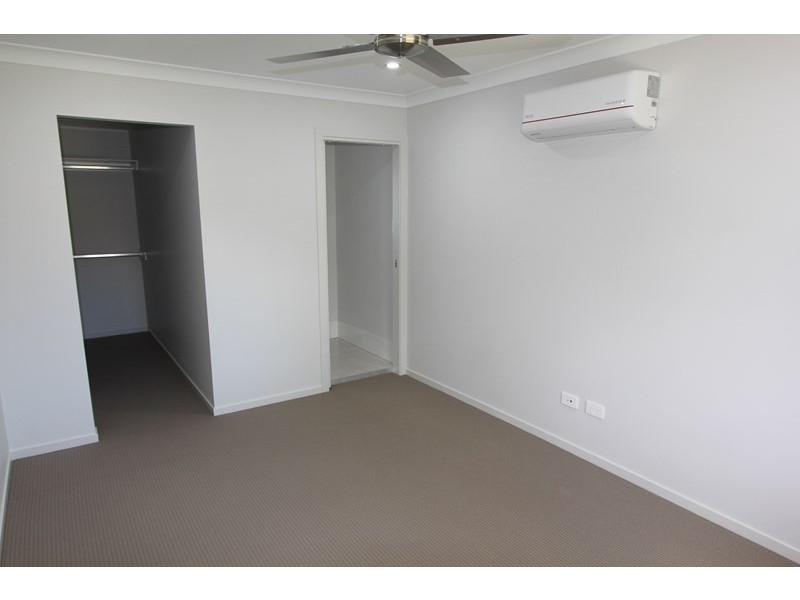 1/8 Oakland Street, Alexandra Hills QLD 4161