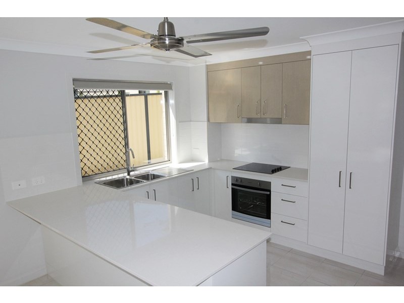 3/8 Oakland Street, Alexandra Hills QLD 4161