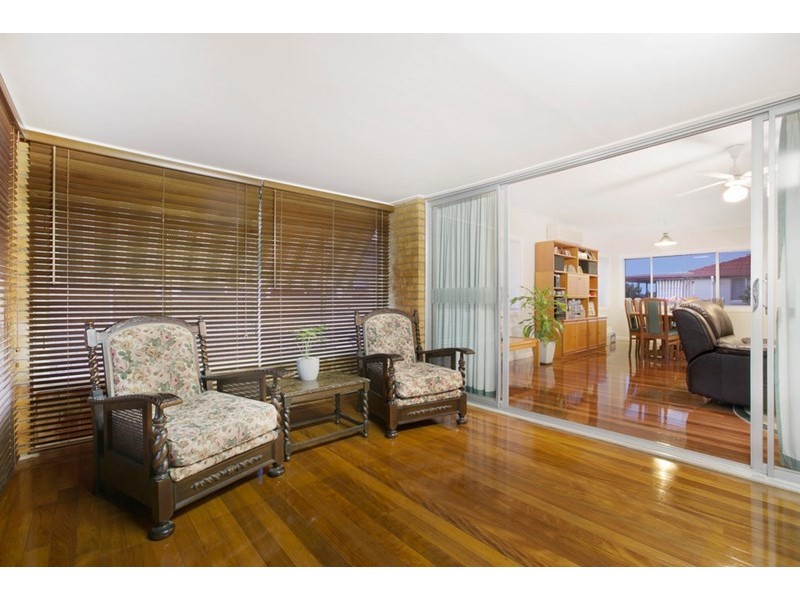 12 Estelle Street, Birkdale QLD 4159