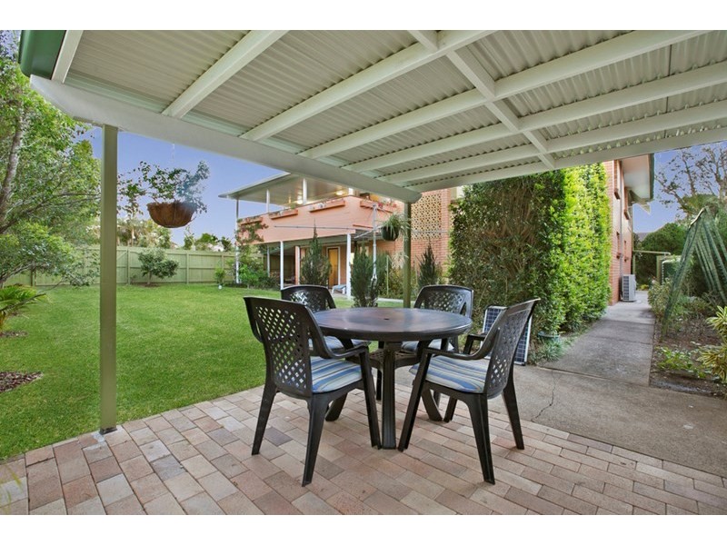 12 Estelle Street, Birkdale QLD 4159