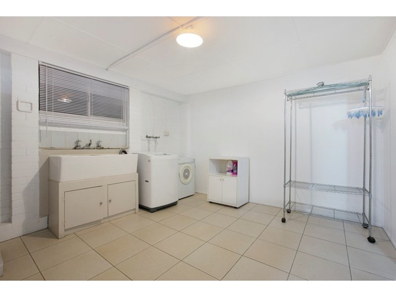 12 Estelle Street, Birkdale QLD 4159