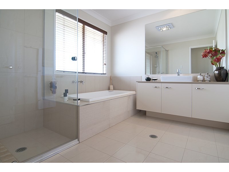 1 CABRIOLET Court, Upper Coomera QLD 4209
