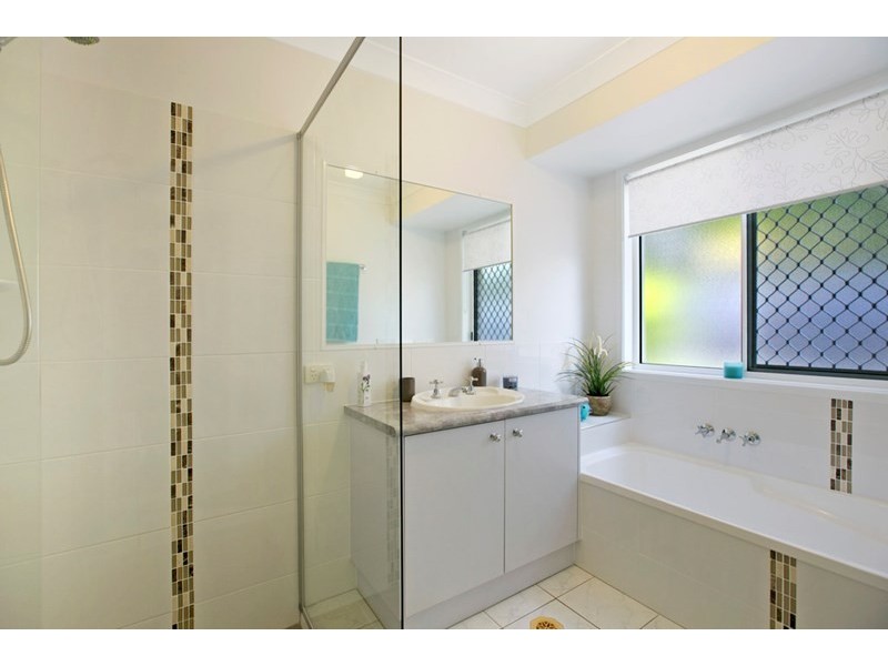 4 Sunburst Court, Capalaba QLD 4157