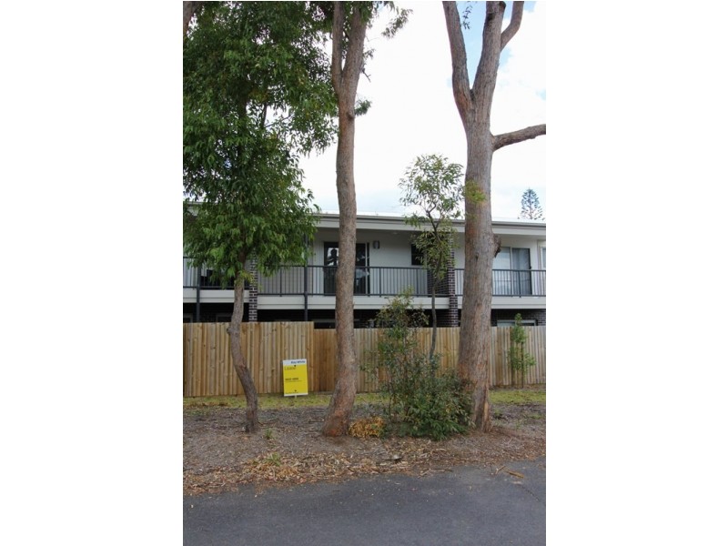 2/43 Surman Street, Birkdale QLD 4159