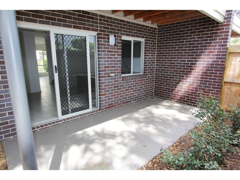 2/43 Surman Street, Birkdale QLD 4159