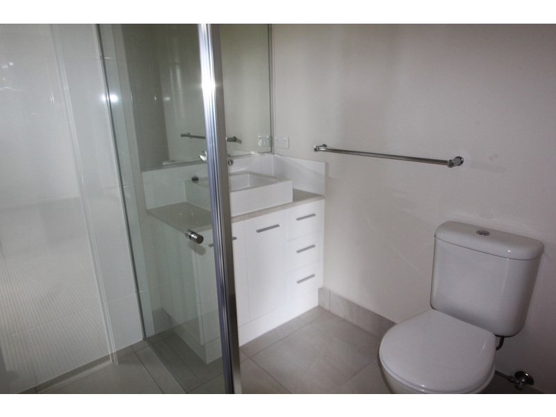 2/43 Surman Street, Birkdale QLD 4159