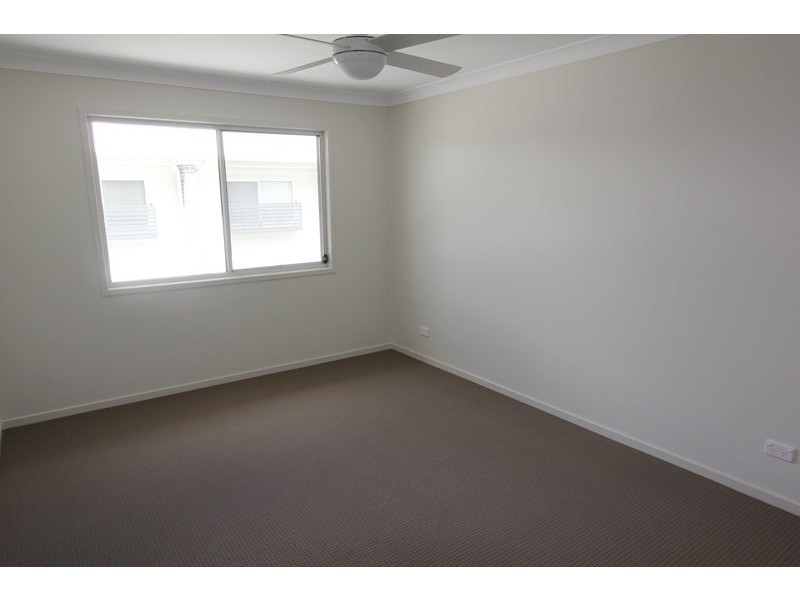 2/43 Surman Street, Birkdale QLD 4159