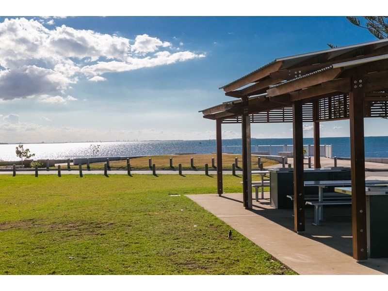 23 Long Street, Cleveland QLD 4163