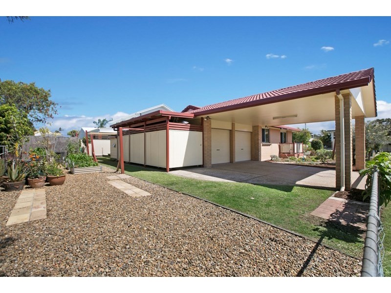 11 Makaha Drive, Birkdale QLD 4159