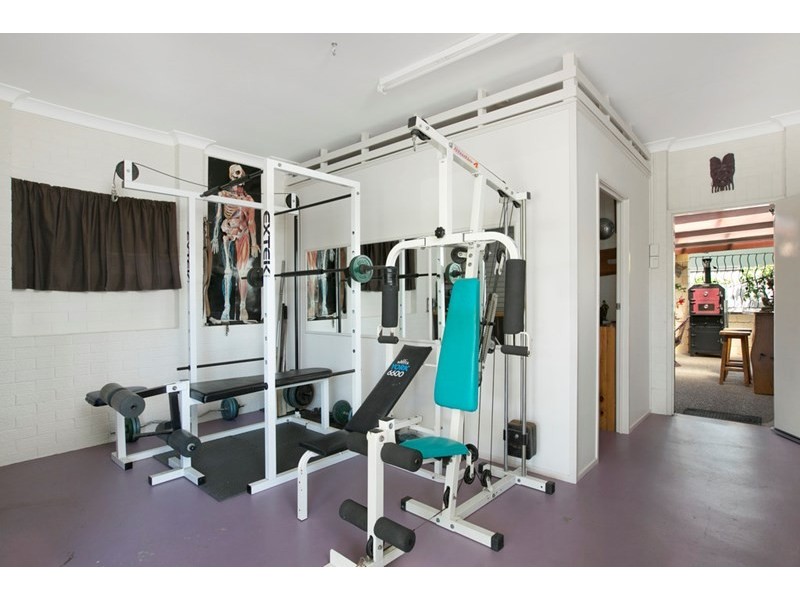 11 Makaha Drive, Birkdale QLD 4159