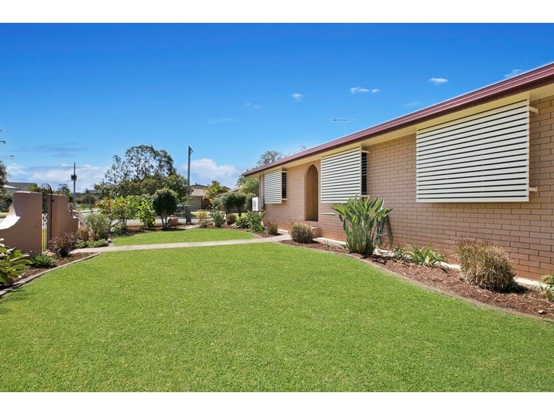 11 Makaha Drive, Birkdale QLD 4159