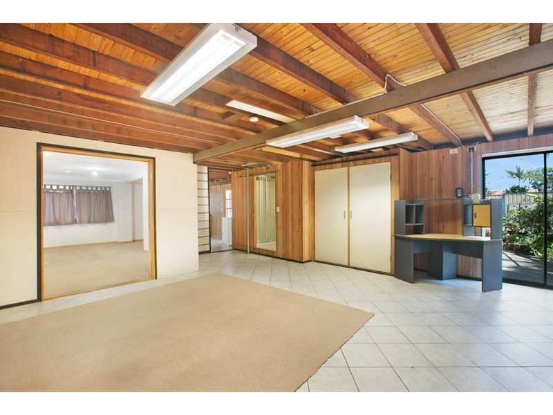 201 Redland Bay Road, Capalaba QLD 4157