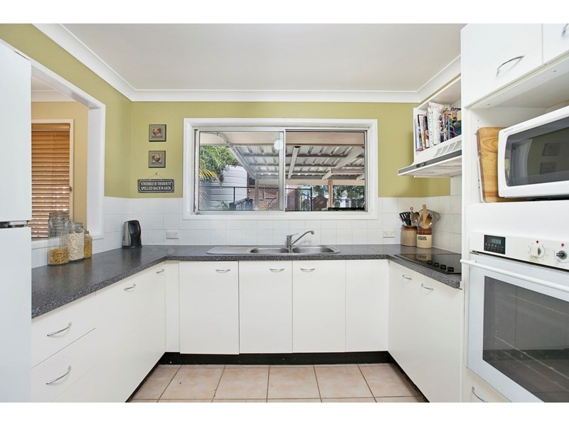 27 Hampshire Crescent, Alexandra Hills QLD 4161