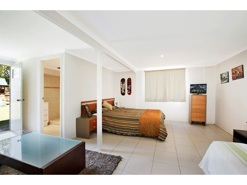 16 Wandilla Crescent, Loganholme QLD 4129