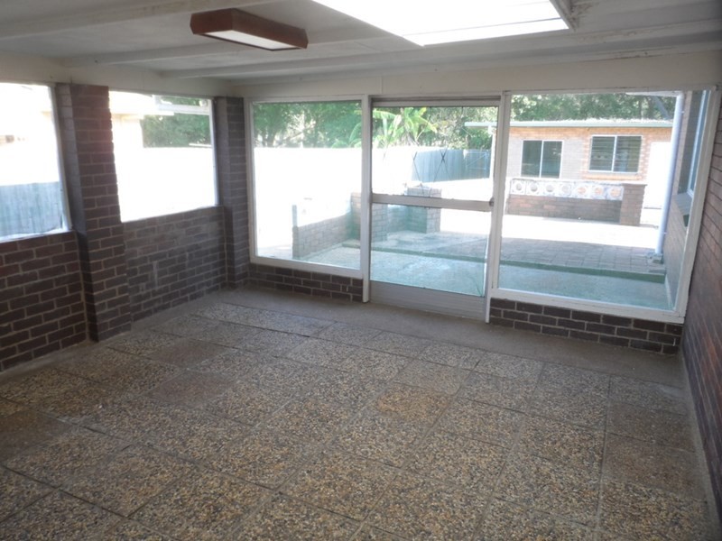 12 MICHELLE Court, Cleveland QLD 4163