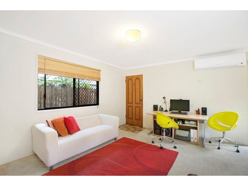15 Leon Street, Thorneside QLD 4158