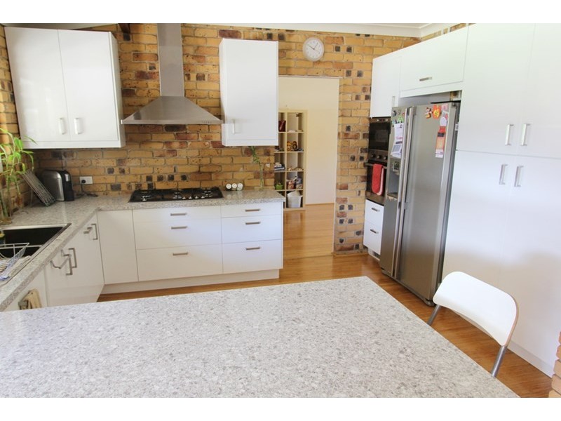 15 Lyndon Road, Capalaba QLD 4157