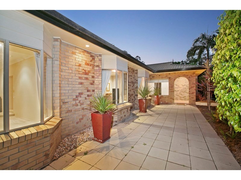 8 Oakwood Street, Capalaba QLD 4157