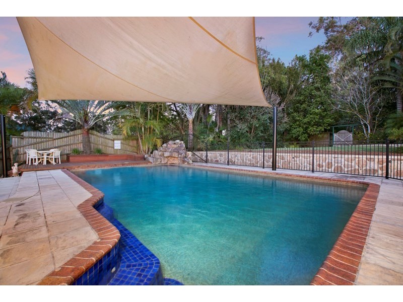8 Oakwood Street, Capalaba QLD 4157