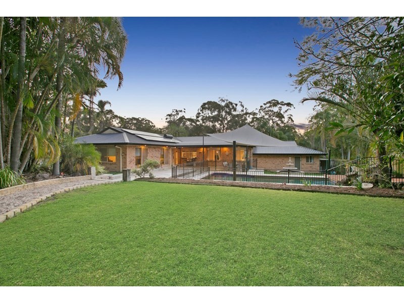 8 Oakwood Street, Capalaba QLD 4157