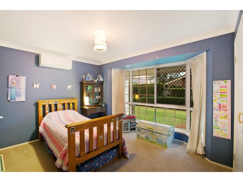 12 Lawn Terrace, Capalaba QLD 4157