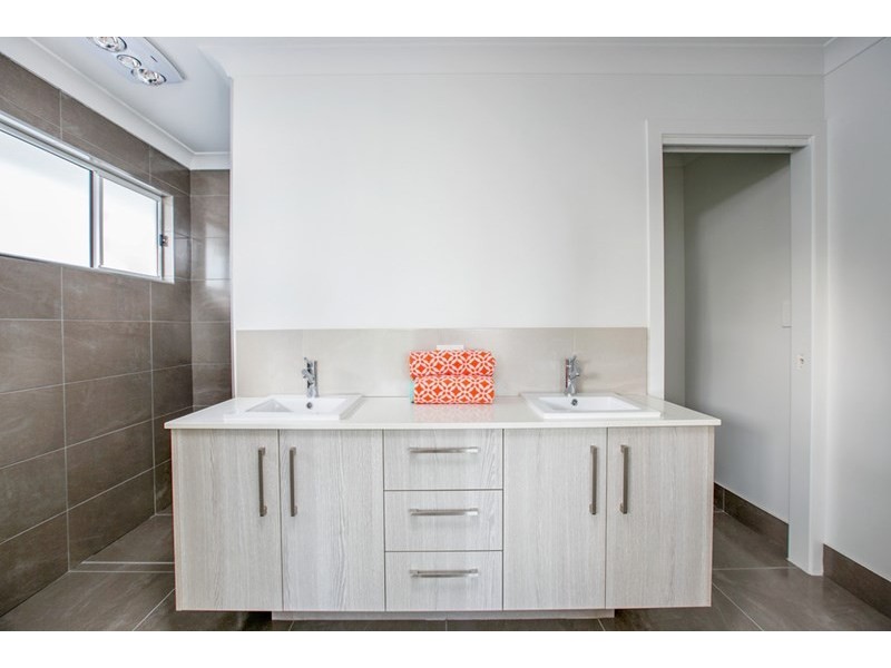 18 Matilda Street, Wellington Point QLD 4160