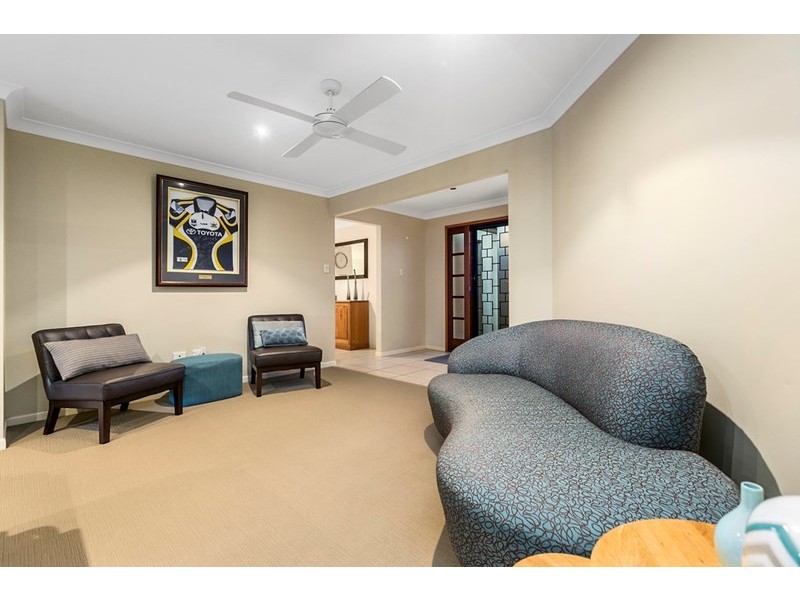 8 Wagan Place, Wellington Point QLD 4160