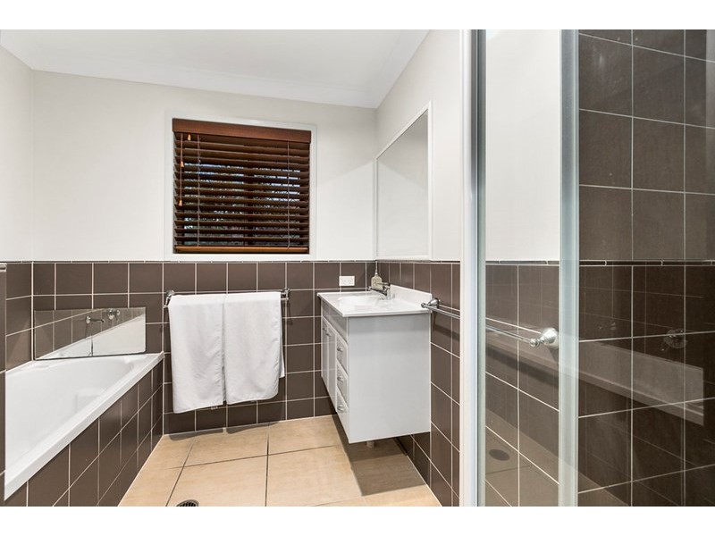 8 Wagan Place, Wellington Point QLD 4160
