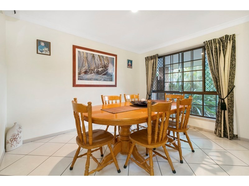 25 Collingwood Road, Birkdale QLD 4159