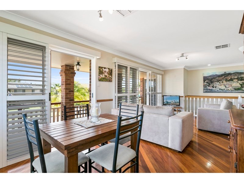 10 Makena Crescent, Birkdale QLD 4159