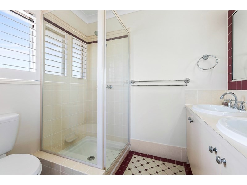 10 Makena Crescent, Birkdale QLD 4159