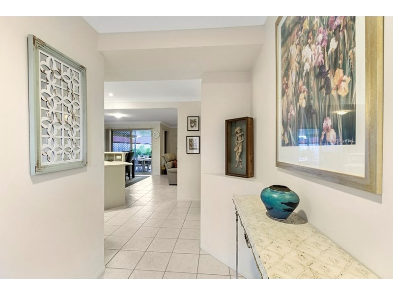 11 Kerry Close, Wellington Point QLD 4160