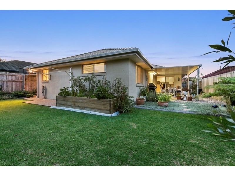 11 Kerry Close, Wellington Point QLD 4160