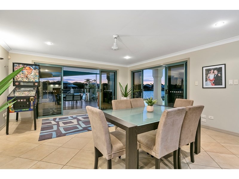 18 Helena Street, Wellington Point QLD 4160