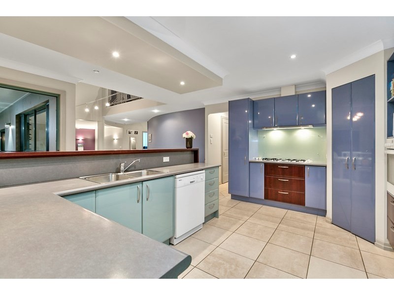 18 Helena Street, Wellington Point QLD 4160