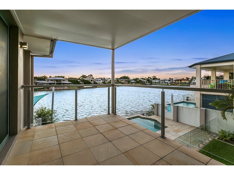 18 Helena Street, Wellington Point QLD 4160