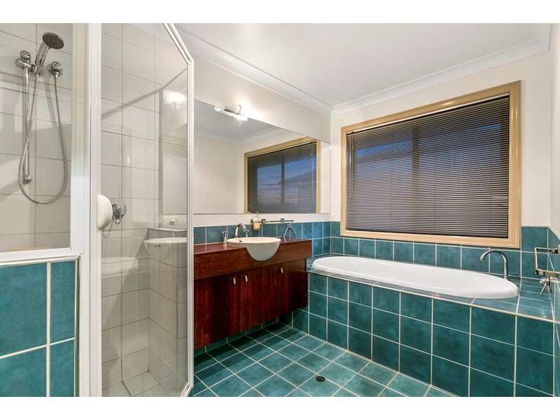 18 Helena Street, Wellington Point QLD 4160