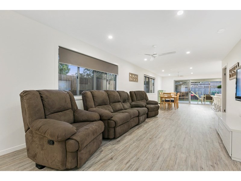 19A Badgen Road, Birkdale QLD 4159