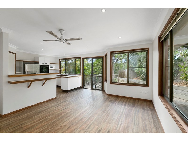 11 Rocklily Court, Shailer Park QLD 4128