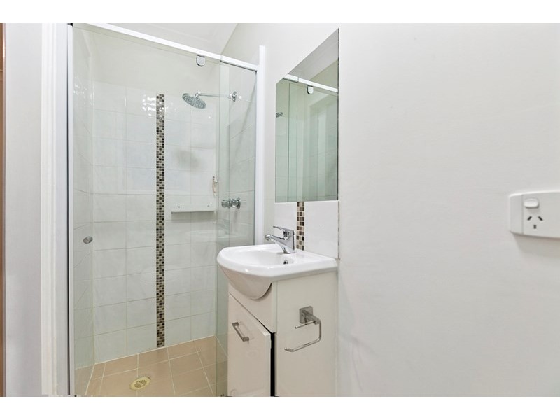 84 Bailey Road, Birkdale QLD 4159