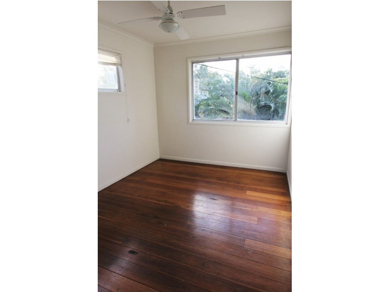 25 CURRAWONG Drive, Birkdale QLD 4159