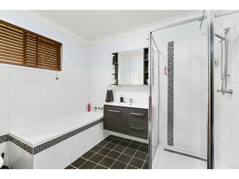 16 Bowen Street, Capalaba QLD 4157