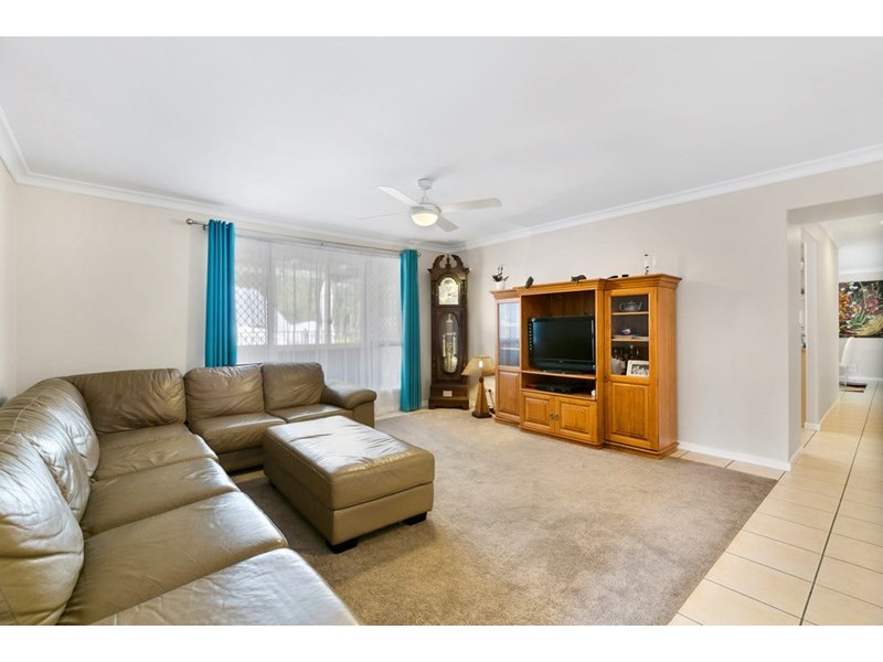 39 Carinyan Drive, Birkdale QLD 4159