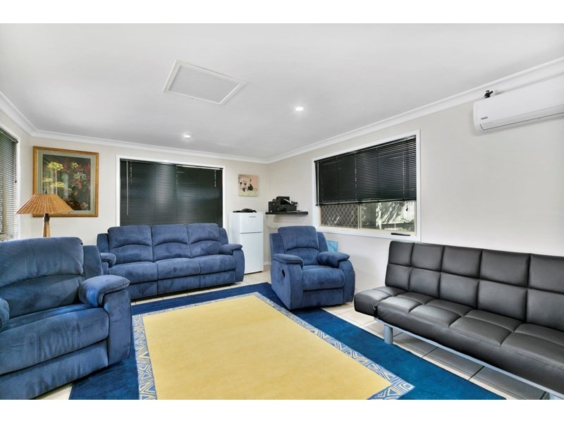 39 Carinyan Drive, Birkdale QLD 4159