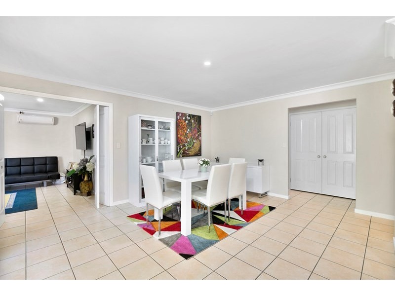 39 Carinyan Drive, Birkdale QLD 4159